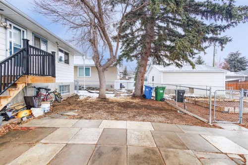 214 Huntington Close Ne, Calgary, AB - Outdoor