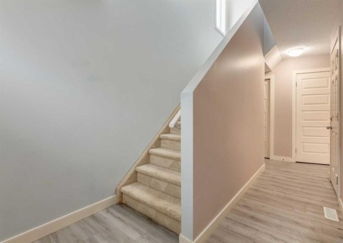 14 Pantego Lane Nw, Calgary, AB - Indoor Photo Showing Other Room