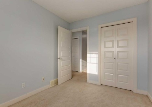 14 Pantego Lane Nw, Calgary, AB - Indoor Photo Showing Other Room