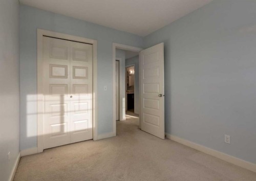 14 Pantego Lane Nw, Calgary, AB - Indoor Photo Showing Other Room