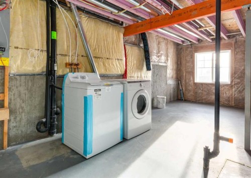 14 Pantego Lane Nw, Calgary, AB - Indoor Photo Showing Laundry Room