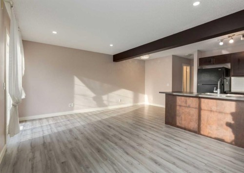 14 Pantego Lane Nw, Calgary, AB - Indoor Photo Showing Other Room