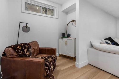 129 Sundown Place Se, Calgary, AB - Indoor Photo Showing Other Room