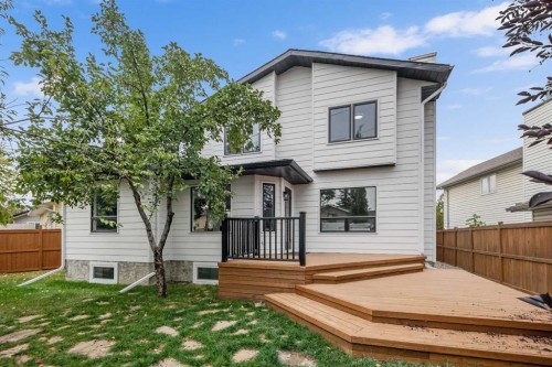 129 Sundown Place Se, Calgary, AB - Outdoor With Deck Patio Veranda