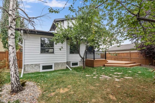 129 Sundown Place Se, Calgary, AB - Outdoor