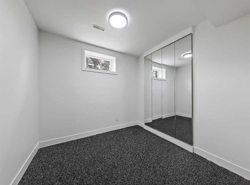 129 Sundown Place Se, Calgary, AB - Indoor Photo Showing Other Room
