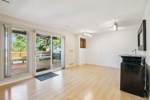 153 Mckinnon Crescent Ne, Calgary, AB - Indoor