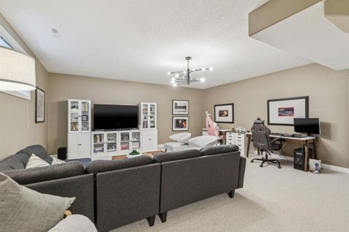 155 Somme Manor Sw, Calgary, AB - Indoor