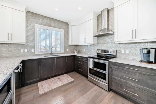 35 Walden Mount Se, Calgary, AB - Indoor Photo Showing Kitchen With Upgraded Kitchen