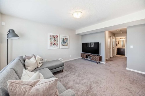 35 Walden Mount Se, Calgary, AB - Indoor Photo Showing Living Room