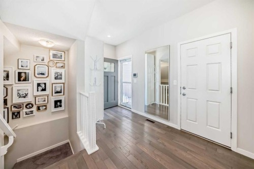 35 Walden Mount Se, Calgary, AB - Indoor Photo Showing Other Room