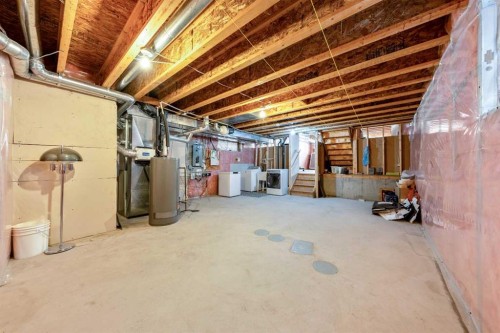 1211 Everridge Drive Sw, Calgary, AB - Indoor Photo Showing Basement