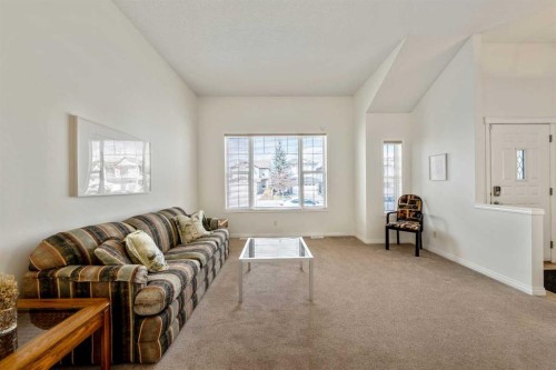 1211 Everridge Drive Sw, Calgary, AB - Indoor Photo Showing Other Room