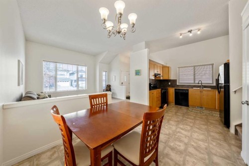 1211 Everridge Drive Sw, Calgary, AB - Indoor Photo Showing Dining Room
