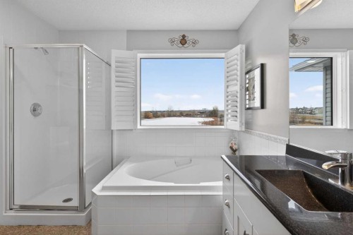 129 Bridlecreek Green Sw, Calgary, AB - Indoor Photo Showing Bathroom