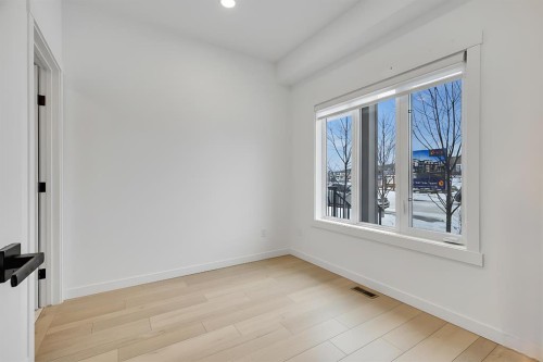 171 Greenbriar Place Nw, Calgary, AB - Indoor Photo Showing Other Room