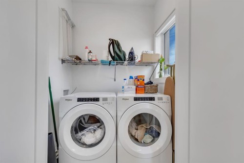 171 Greenbriar Place Nw, Calgary, AB - Indoor Photo Showing Laundry Room