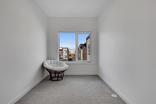171 Greenbriar Place Nw, Calgary, AB - Indoor Photo Showing Other Room