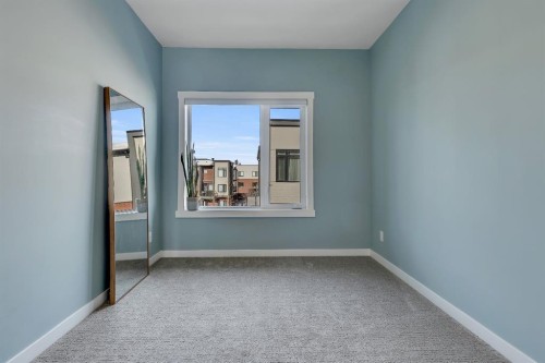 171 Greenbriar Place Nw, Calgary, AB - Indoor Photo Showing Other Room