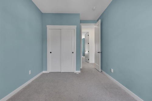 171 Greenbriar Place Nw, Calgary, AB - Indoor Photo Showing Other Room