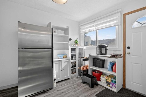 247 Templewood Road Ne, Calgary, AB - Indoor Photo Showing Other Room