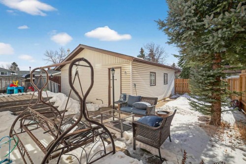 247 Templewood Road Ne, Calgary, AB - Outdoor