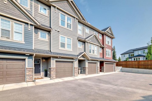 206 Cranbrook Square Se, Calgary, AB - Outdoor