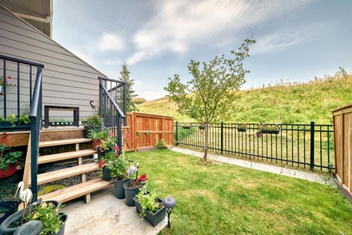 206 Cranbrook Square Se, Calgary, AB - Outdoor