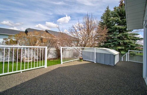 273 Woodside Road Nw, Airdrie, AB - Outdoor