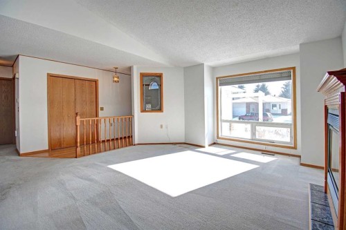 273 Woodside Road Nw, Airdrie, AB - Indoor Photo Showing Other Room