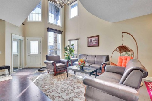 9 Saddlelake Grove Ne, Calgary, AB - Indoor Photo Showing Living Room