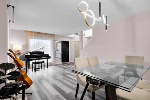 6 Douglas Woods Bay Se, Calgary, AB - Indoor Photo Showing Dining Room