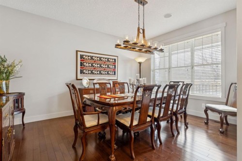 62 Ascot Crescent Sw, Calgary, AB - Indoor Photo Showing Dining Room