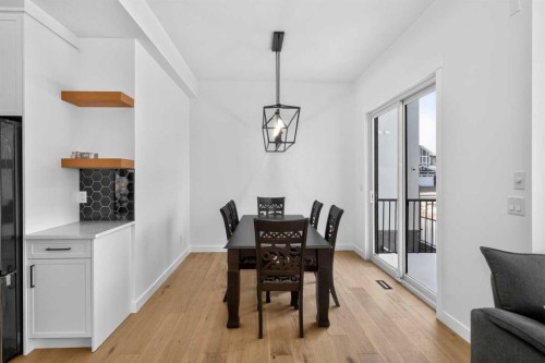 1049 Waterstone Green, Chestermere, AB - Indoor