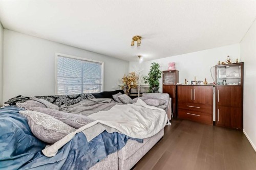 22 Applestone Park Se, Calgary, AB - Indoor Photo Showing Bedroom