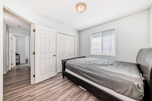 22 Applestone Park Se, Calgary, AB - Indoor Photo Showing Bedroom