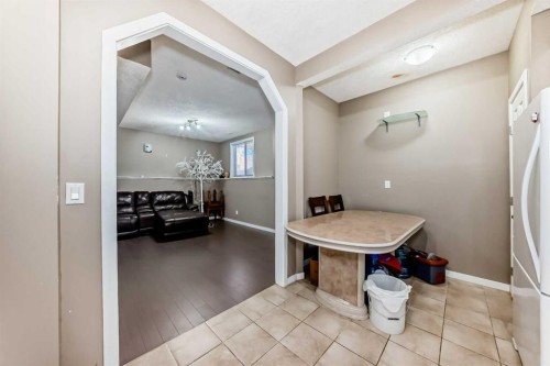 22 Applestone Park Se, Calgary, AB - Indoor Photo Showing Other Room