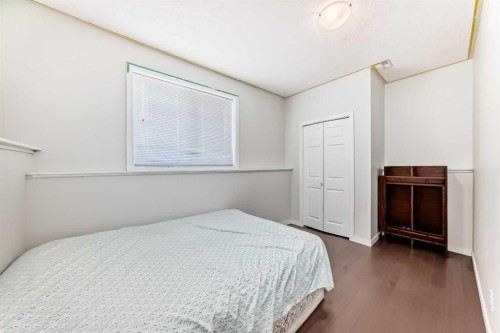 22 Applestone Park Se, Calgary, AB - Indoor Photo Showing Bedroom