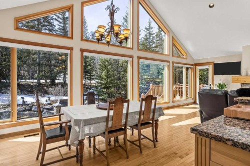 108 Casale Place, Canmore, AB - Indoor Photo Showing Dining Room
