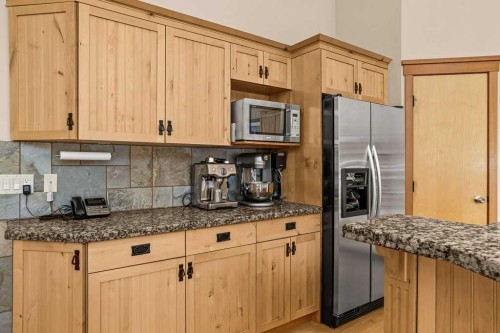 108 Casale Place, Canmore, AB - Indoor Photo Showing Kitchen