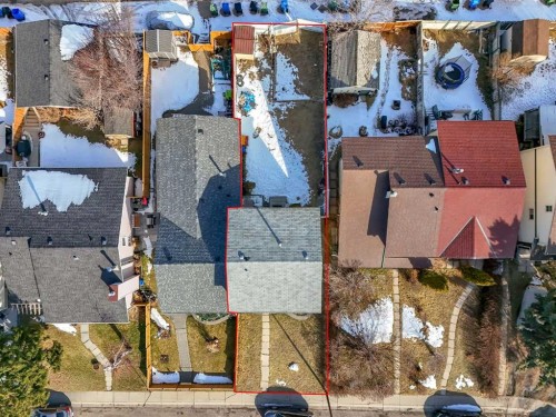 354 Aboyne Place Ne, Calgary, AB - Outdoor