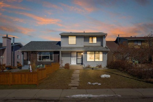 354 Aboyne Place Ne, Calgary, AB - Outdoor