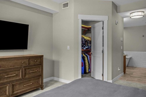 200-707 Spring Creek Drive, Canmore, AB - Indoor Photo Showing Other Room