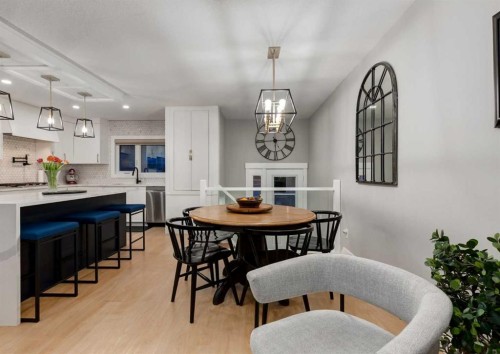 4627 Verona Drive Nw, Calgary, AB - Indoor Photo Showing Dining Room