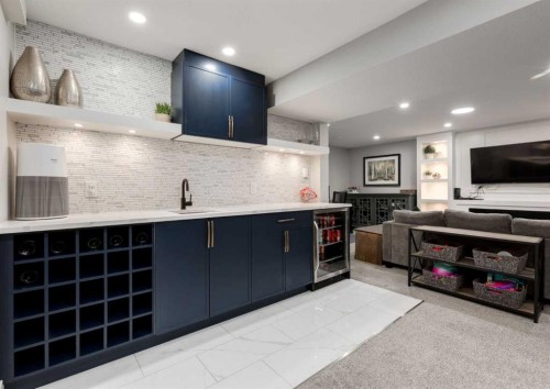 4627 Verona Drive Nw, Calgary, AB - Indoor