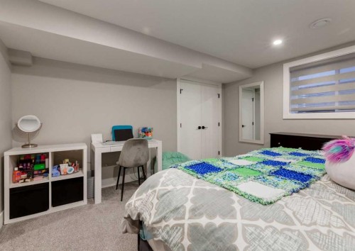4627 Verona Drive Nw, Calgary, AB - Indoor Photo Showing Bedroom