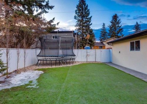 4627 Verona Drive Nw, Calgary, AB - Outdoor