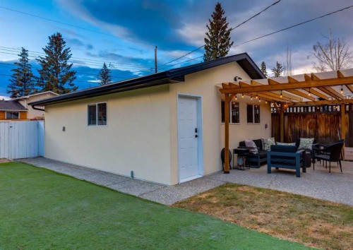 4627 Verona Drive Nw, Calgary, AB - Outdoor With Exterior