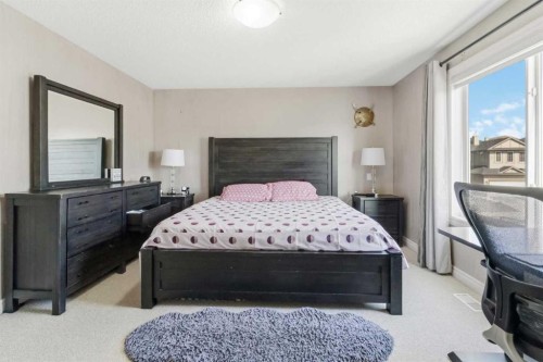 19 Saddleland Drive, Calgary, AB - Indoor Photo Showing Bedroom