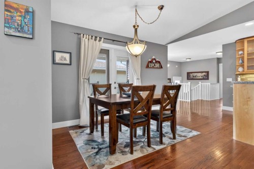 31 Rosetree Road Nw, Calgary, AB - Indoor Photo Showing Dining Room